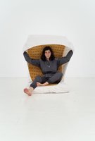 Anne Glassner, [em]Selbstportrait mit Matratze[/em], Foto © Chrisitan Prinz
