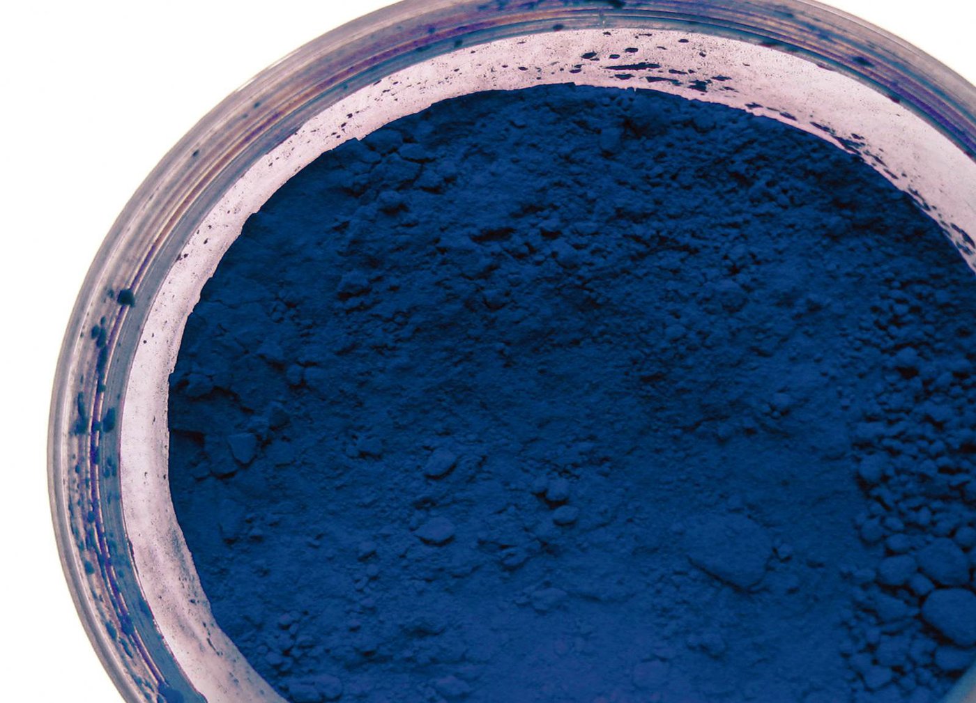 Blue powder in glastray