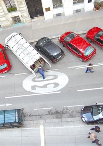 Im Rahmen der Vortragsreihe "in the middle of our street..." des Bereichs Kunst &amp; Kommunikation am Institut für das künstlerische Lehramt der Akademie der bildenden Künste Wien. Organisiert und moderiert von: Claudia Dernbecher, Eva Egermann, Lisa Reiser und Marion von Osten.