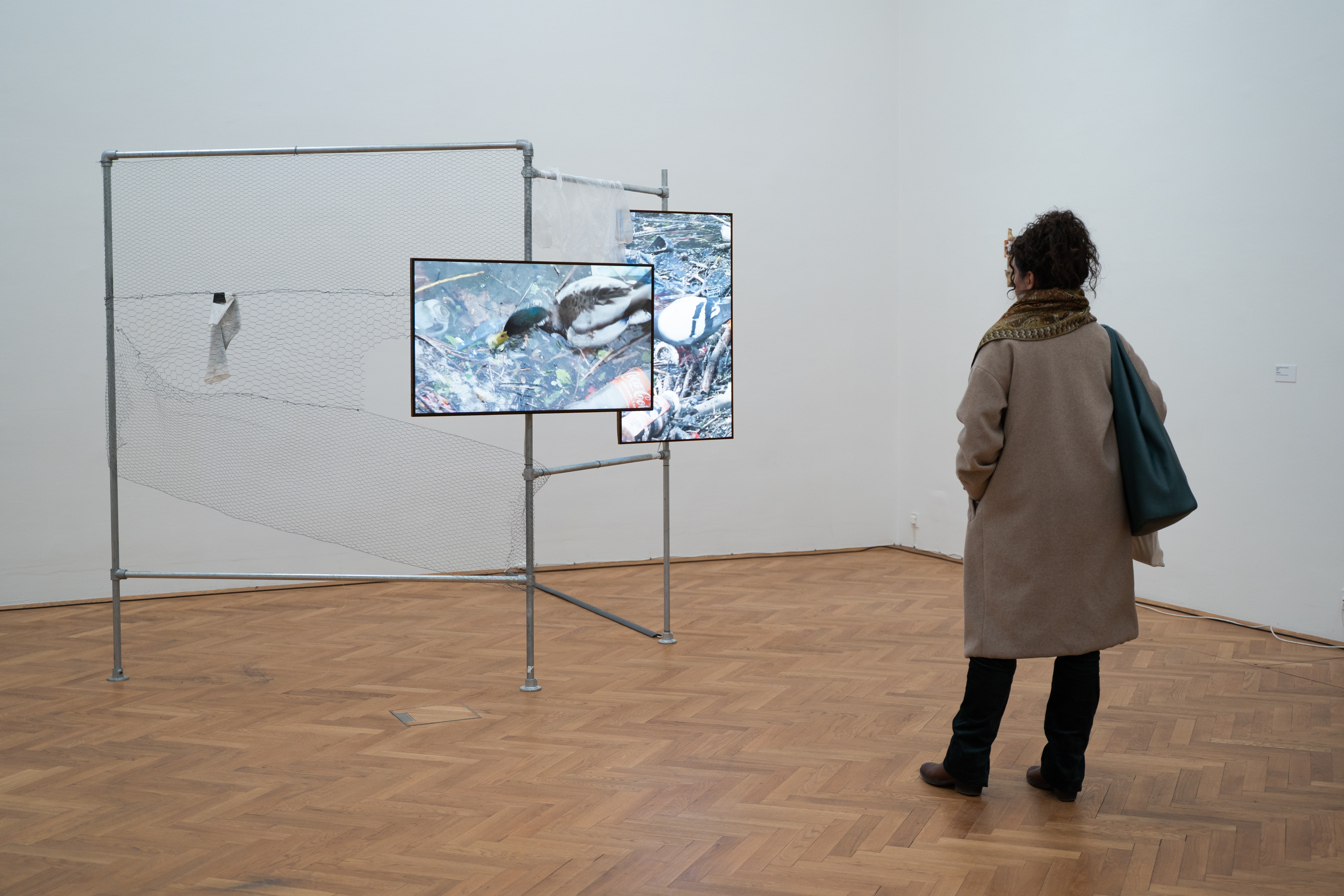 Ausstellungsansicht: In the Fold of the Sack, Foto: eSeL.at - Sarah Tasha