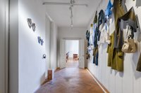 Ausstellungsansicht: Soundscapes of Intersectional Encounters: Exploring Identity Through Sound, Exhibit Studio, 15.3.–26.5.2024 © Akademie der bildenden Künste Wien Foto: Simon Veres