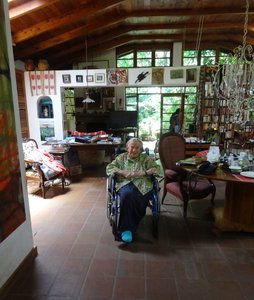 Elisabeth Wild verstarb letzte Woche im Alter von 98 Jahren. Sie war (und ist) Impulsgeberin und Inspiration für das Projekt
 
  Principles of Equality
 
 von
 
  Adam Szymczyk
 
 , das im März des Vorjahres an der Akademie begann.