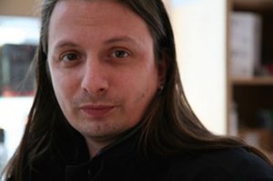 In tiefer Trauer müssen wir den viel zu frühen Tod unseres langjährigen Kollegen, Mitarbeiters, Lehrers und Freund Andreas (Phoenix) Hofer bekannt geben.