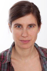 Den Preis der Akademie der bildenden Künste Wien für wissenschaftliche Arbeiten 2020/21 erhält Marion Thuswald für ihre Dissertation am Institut für das künstlerische Lehramt. Der Würdigungspreis für wissenschaftliche Arbeiten 2020/21 geht an Belinda Kazeem-Kamiński für ihre PhD in Practice-Dissertation. Herzliche Gratulation!