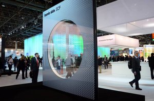 Der Alumniverein der Akademie der bildenden Künste Wien und Christine 
Bärnthaler / OFROOM laden internationale Innovationsträger_innen aus 
Europa ein, im Pecha Kucha Format (20 Folien, je 20 sek Sprechzeit = 6 
min 40 sek pro Vortrag) neue Materialien und Produkte für Architektur 
vorzustellen.






 Die Teilnahme ist kostenlos, um Anmeldung wird gebeten unter
 
  cb@ofroom.at