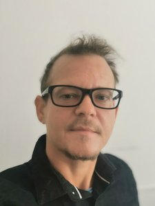 Gin Müller ist Mentor* von
 
  Olivia Coeln