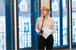 Maren Lübbke-Tidow ist Mentorin von
 
  Laura Sperl