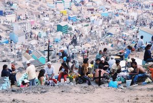 Vortrag von Karla Villavicencio, Lima/Wien (in Englisch)
 
 Kooperation des Ordinariats für konzeptuelle Kunst und dem Institut für Kunst und Architektur organisiert von Marina Grzinic, Gabu Heindl and Michael Poetschko.
 
 Fragen und Antworten im Anschluß an den Vortrag werden sprachlich unterstützt von Hansel Sato (Spanisch - Englisch - Deutsch).