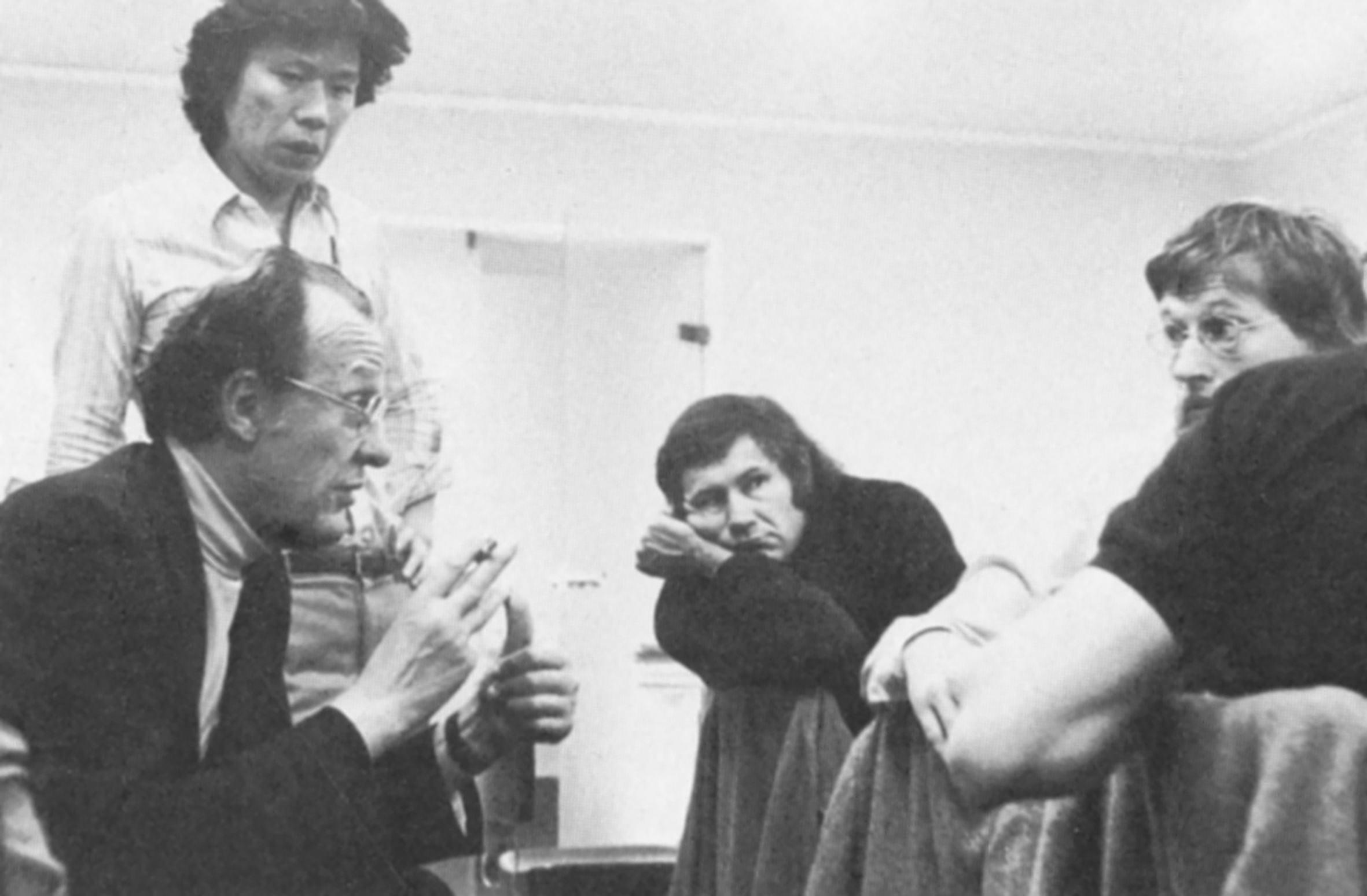Georges Boudaille, Toshiaki Minemura, Ješa Denegri and Armin Zweite during the meeting of the Selection Comitte of the Paris Biennial of Young Artists, 1977. Foto: Paris Biennial of Young Artists catalogue, 1977