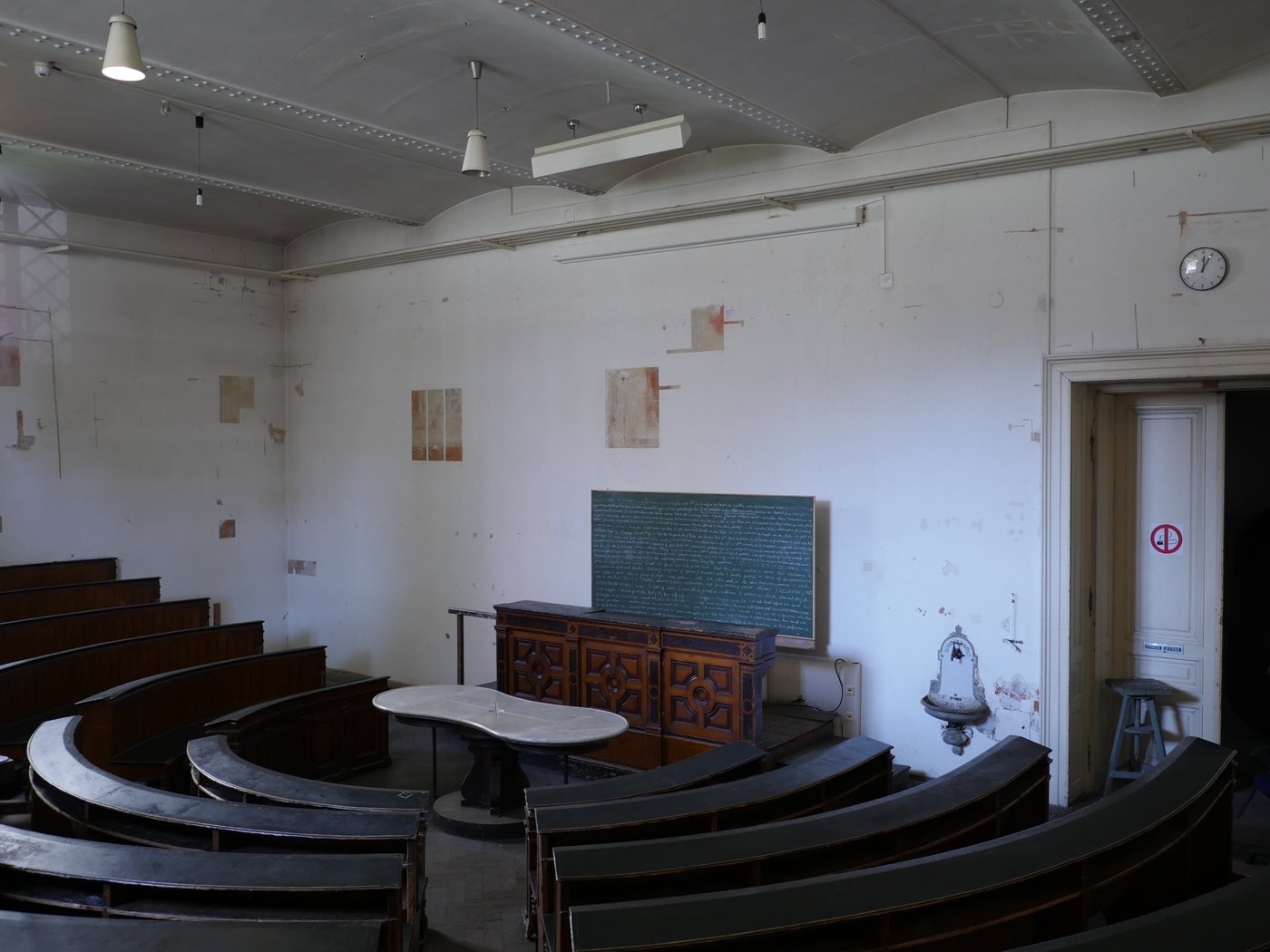 
   Academy of Fine Arts Vienna, S 15a, lecture hall
   
   "Anatomiesaal"
   
   Photo: Christian Fröhlich
  
