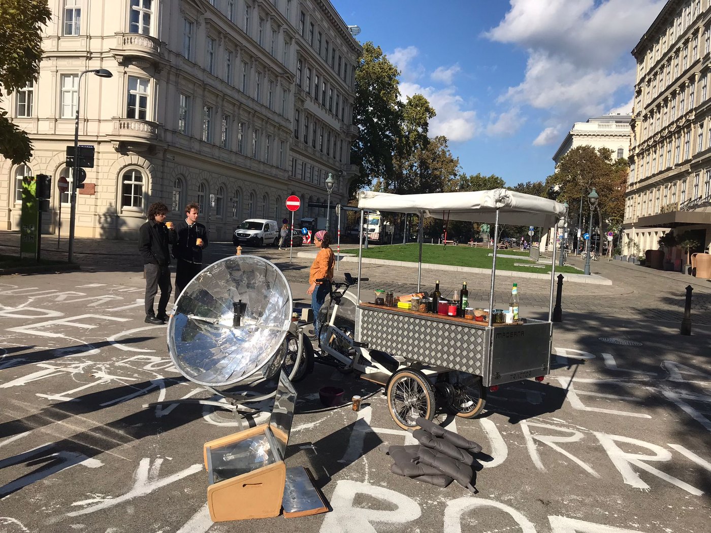 Pop up Solarlabor Vienna aktionstagsolarkueche.jpg