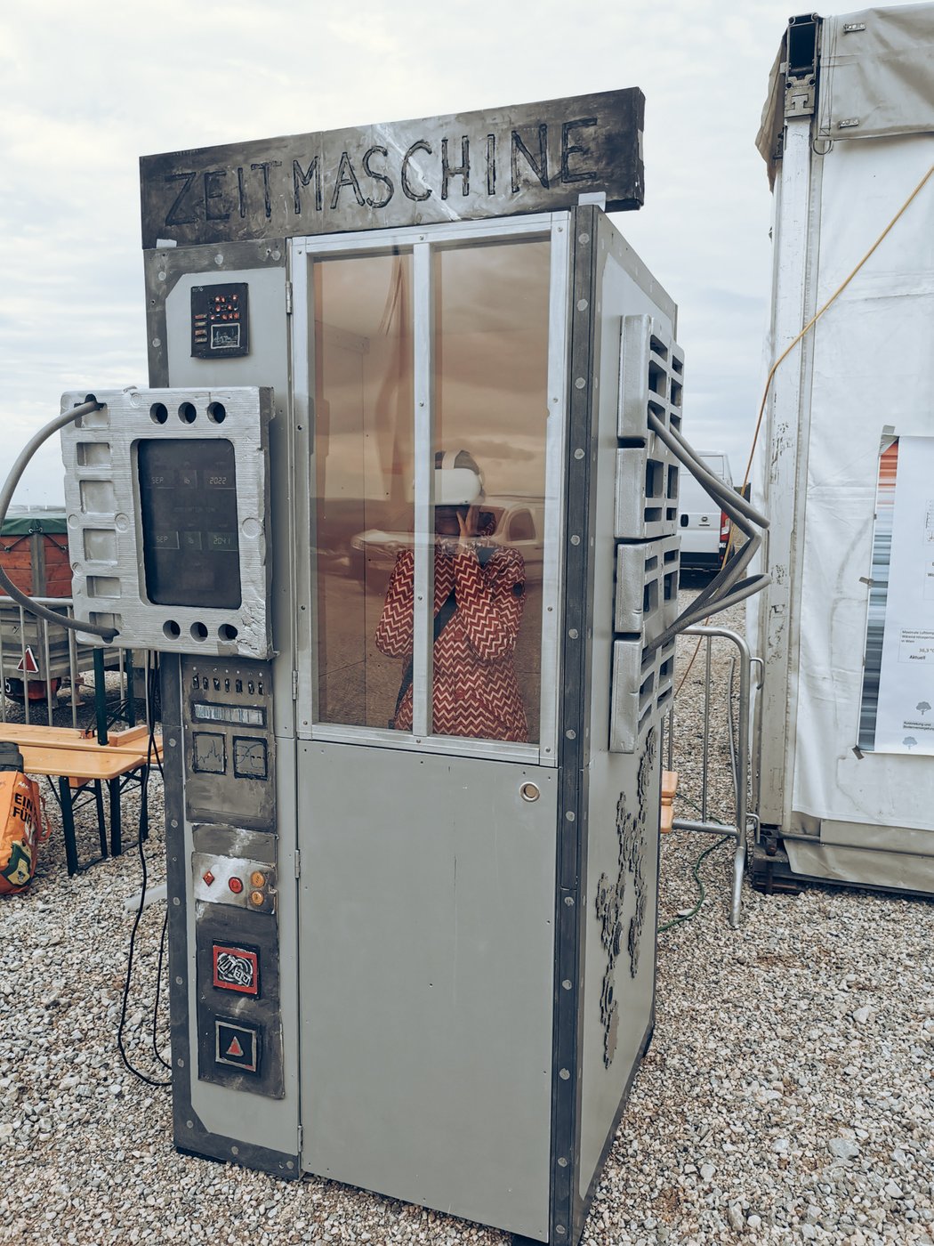 Climate time machine, photo © Tom Poe ZeitmaschineTom_Poe-1.jpg