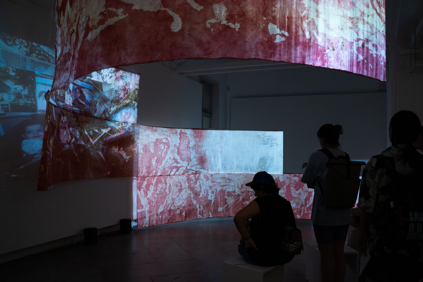 screening on different backgrounds red and white colored